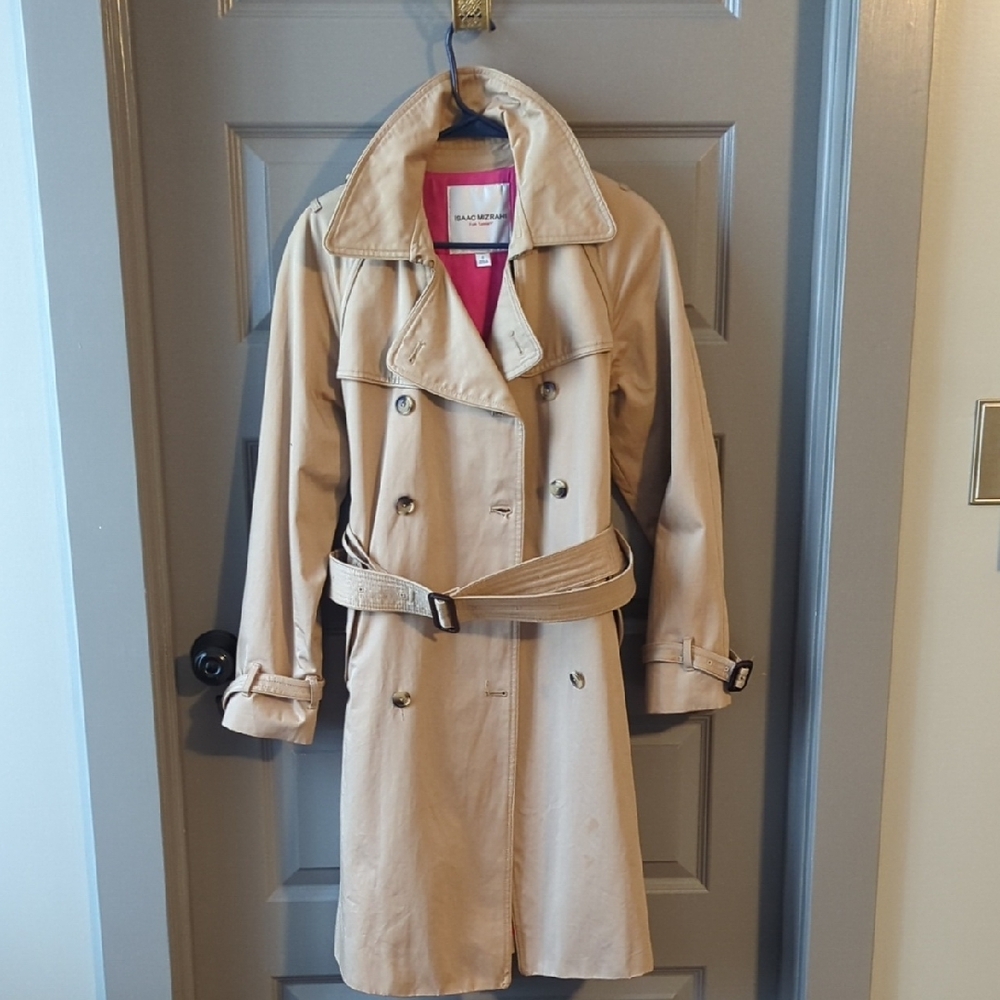 Classic Beige Trench Coat - Picture 5 of 8